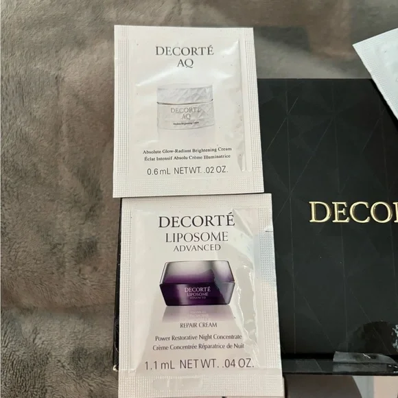 Decorte Skincare Set - Black and Purple